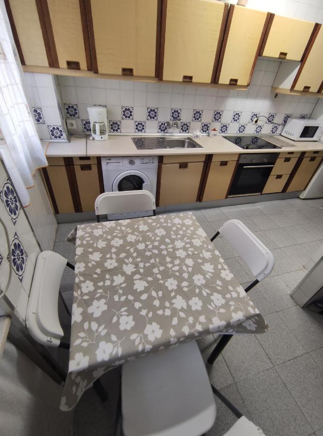 Amplio Piso Junto A Playa Victoria Apartamento
