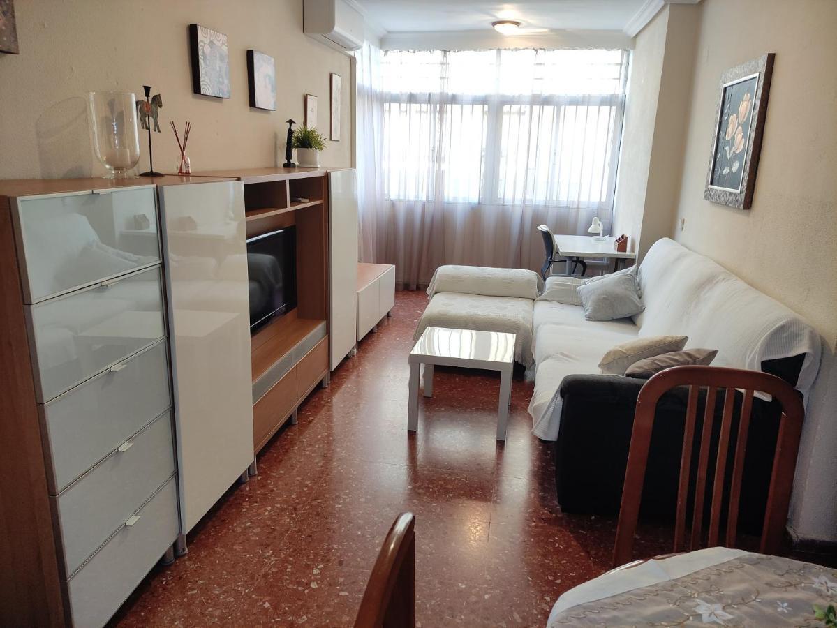 Amplio Piso Junto A Playa Victoria Apartamento *