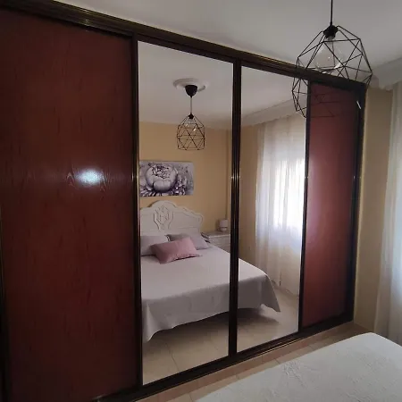 Amplio Piso Junto A Playa Victoria Apartment Cadiz Exterior photo