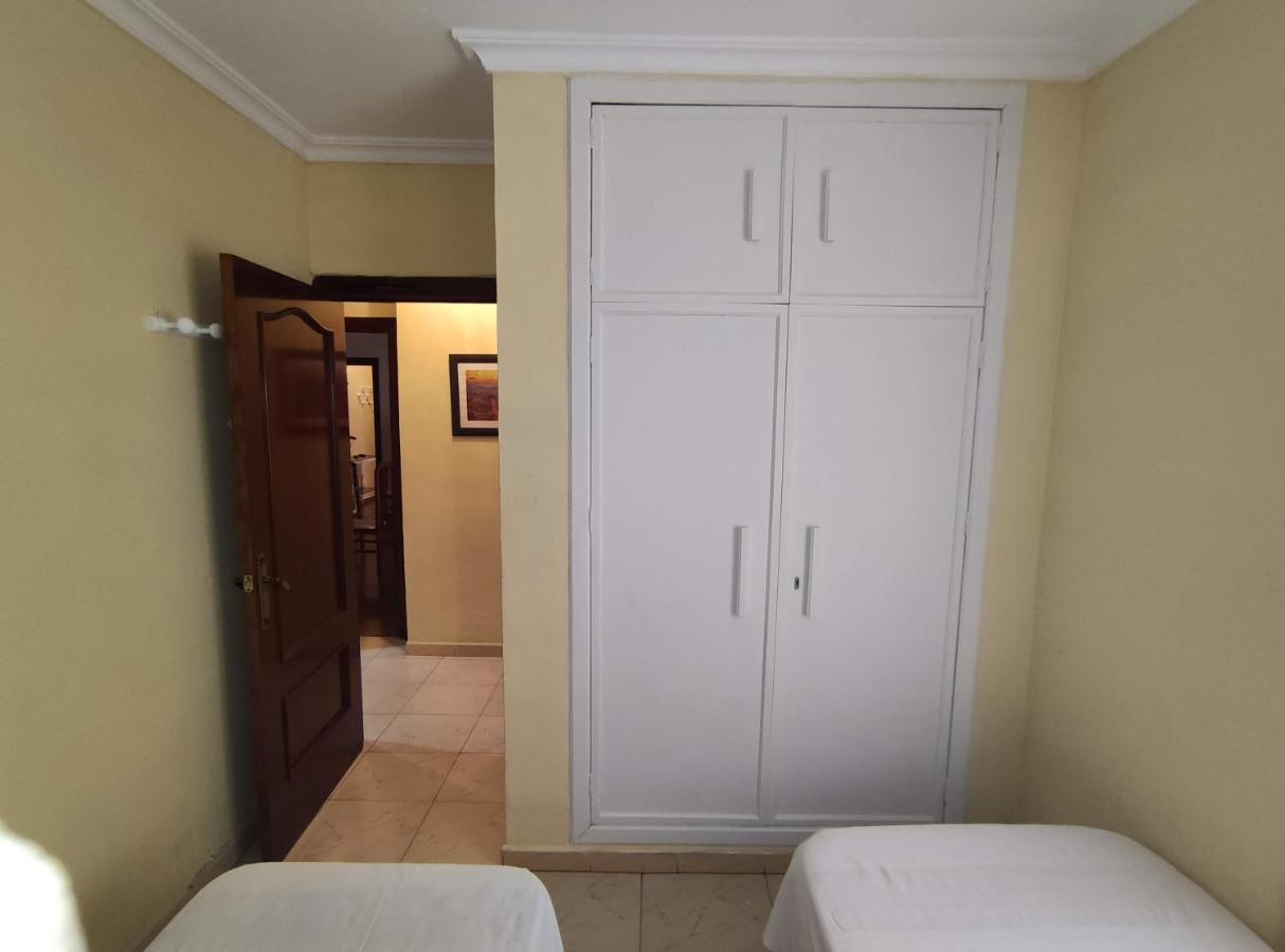 Amplio Piso Junto A Playa Victoria Appartement Cadix